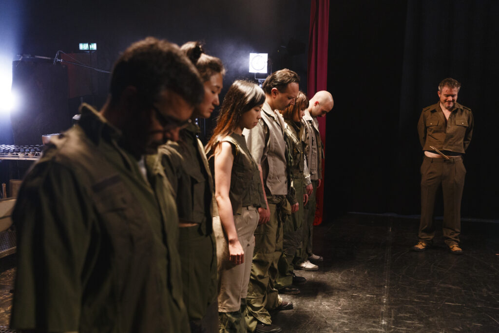 scene photo by Bowie Verschuuren