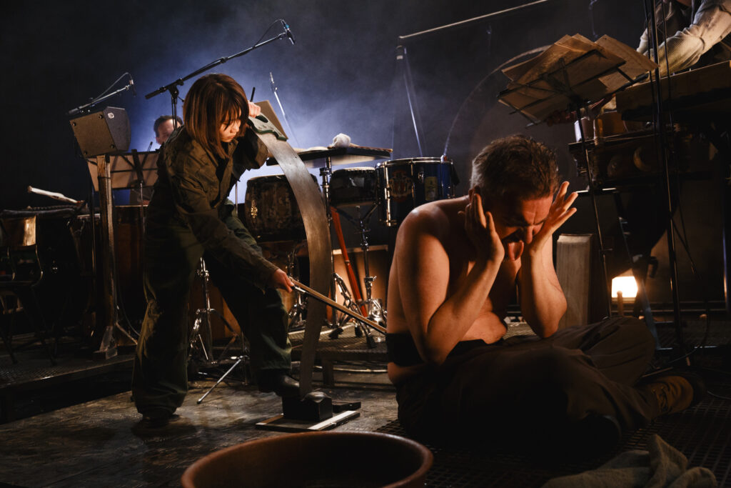 scene photo by Bowie Verschuuren